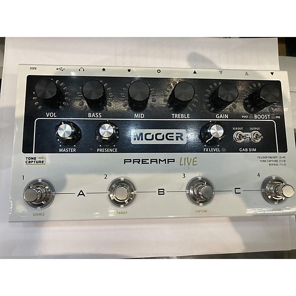 Used Mooer Preamp Live Guitar Preamp