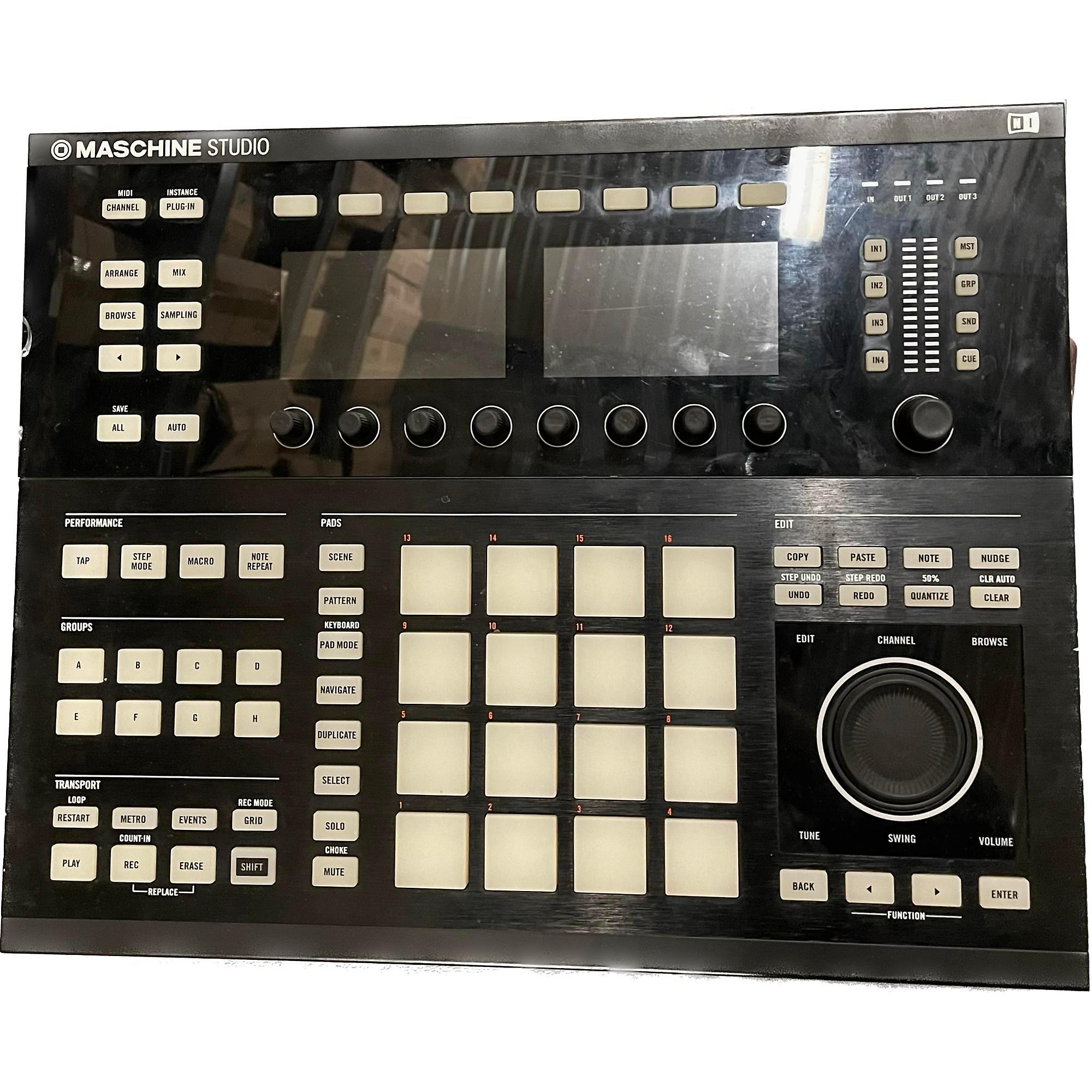 Used Native Instruments Maschine Studio MIDI Controller | Guitar