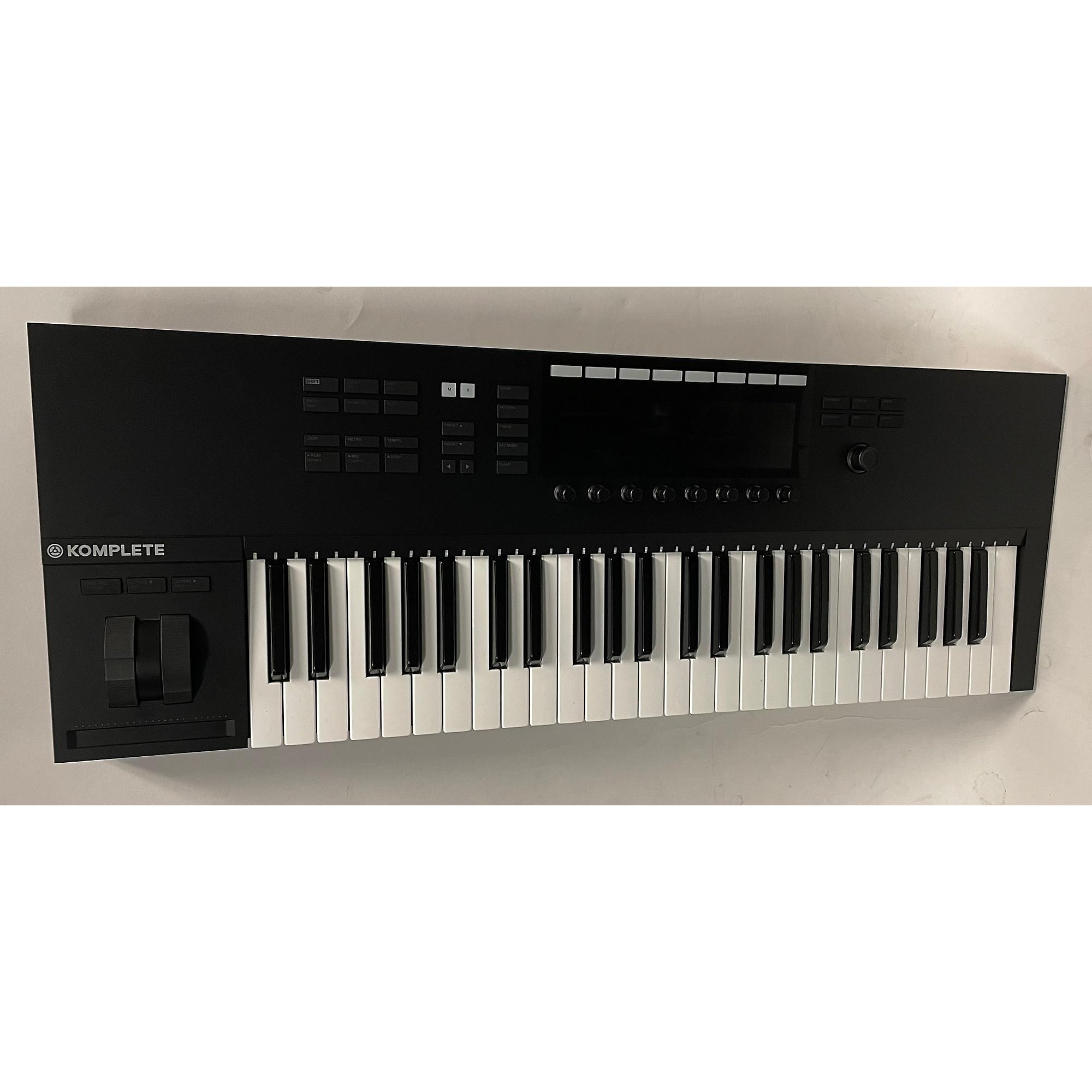 Used Native Instruments Komplete Kontrol S49 MK2 MIDI Controller