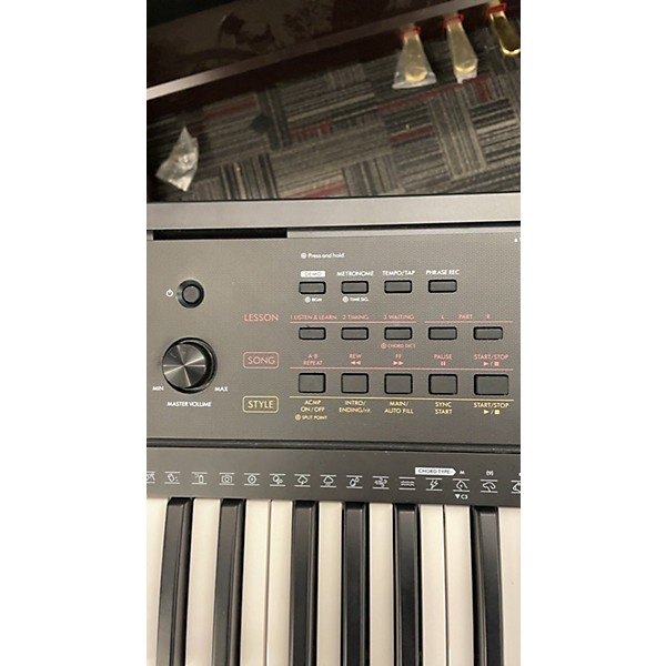 Used Yamaha PSR E 273 Digital Piano