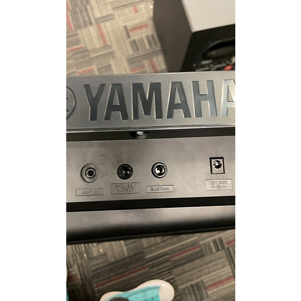 Used Yamaha PSR E 273 Digital Piano