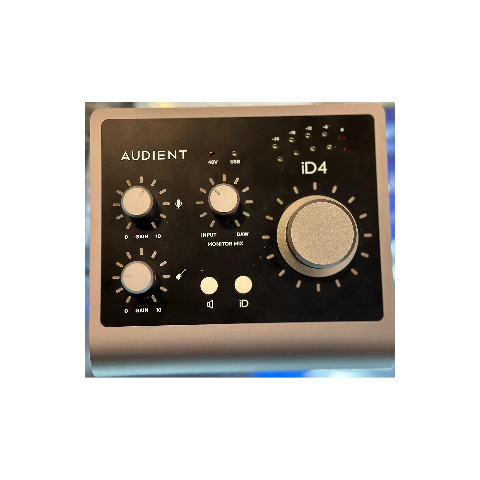 Used Audient ID4 Gen 2 Audio Interface