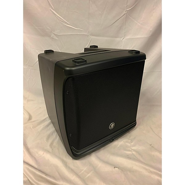 Guitar center used powered hot sale speakers