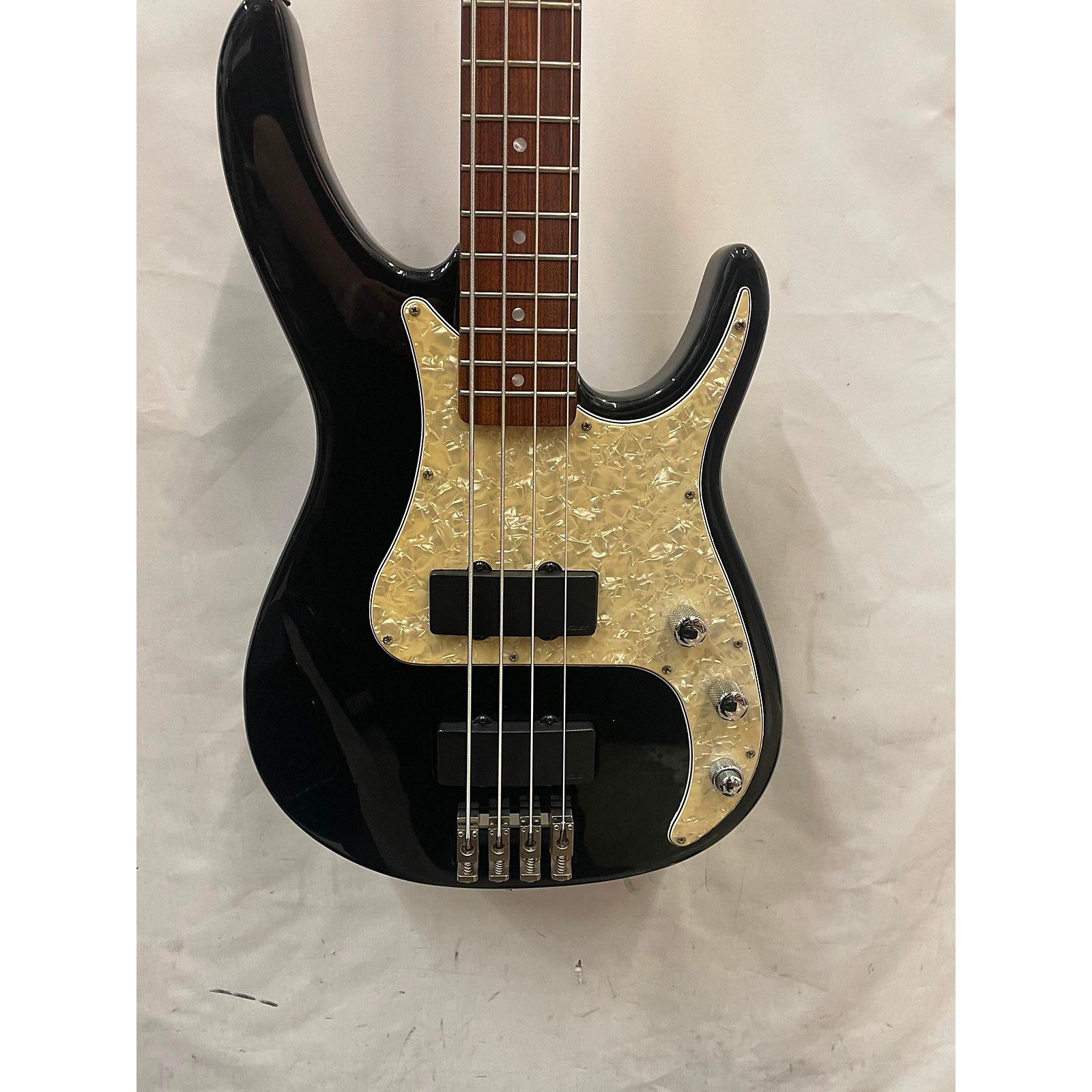Used Peavey Axcelerator 2T Electric Bass Guitar Guitar Center