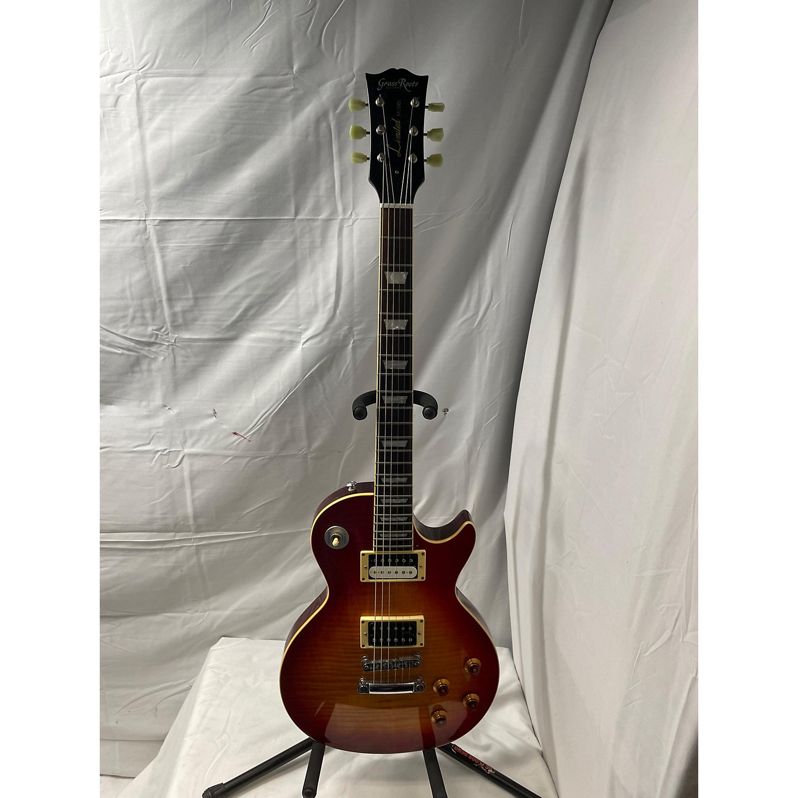 Used Used Grass Roots Guitars Limited 2 Color Sunburst Solid Body Electric Guitar 2 Color