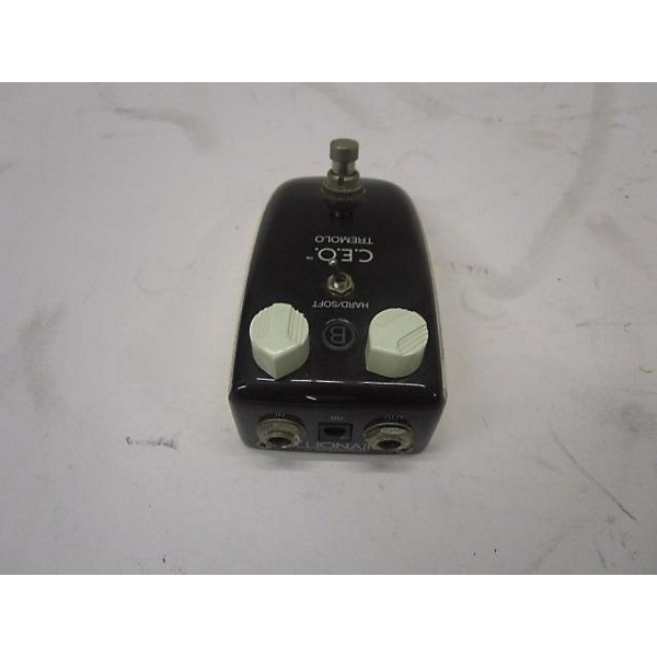 Used Danelectro CEO TREMLO Effect Pedal