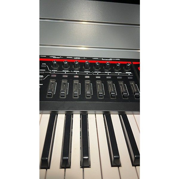 Used Roland FANTOM 60 Keyboard Workstation