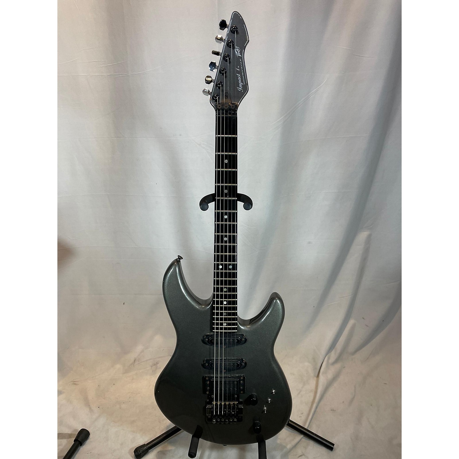 Used Peavey IMPACT 1 Solid Body Electric Guitar Guitar Center