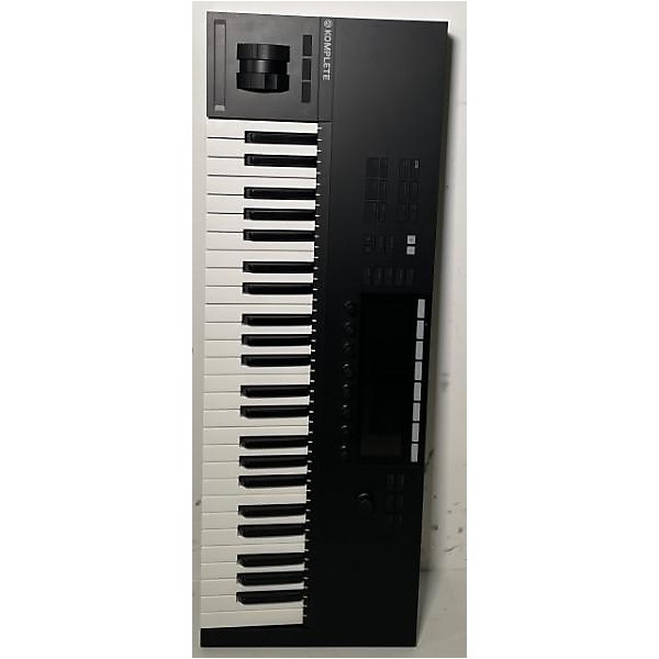 Used Native Instruments Komplete Kontrol S49 MK2 MIDI Controller