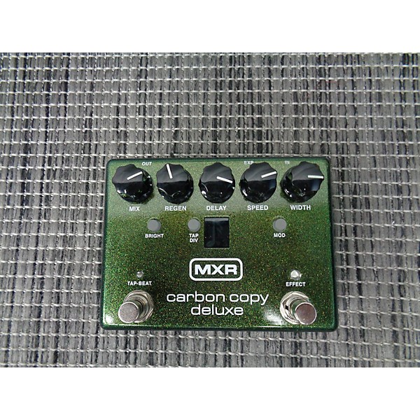 Used MXR Carbon Copy Deluxe Effect Pedal | Guitar Center