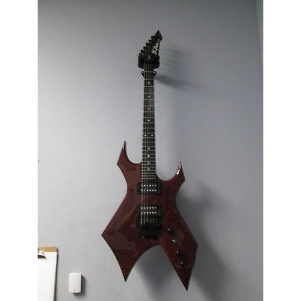 STRANGER THINGS EDDIE'S GUITAR - MINI B.C. RICH GUITAR