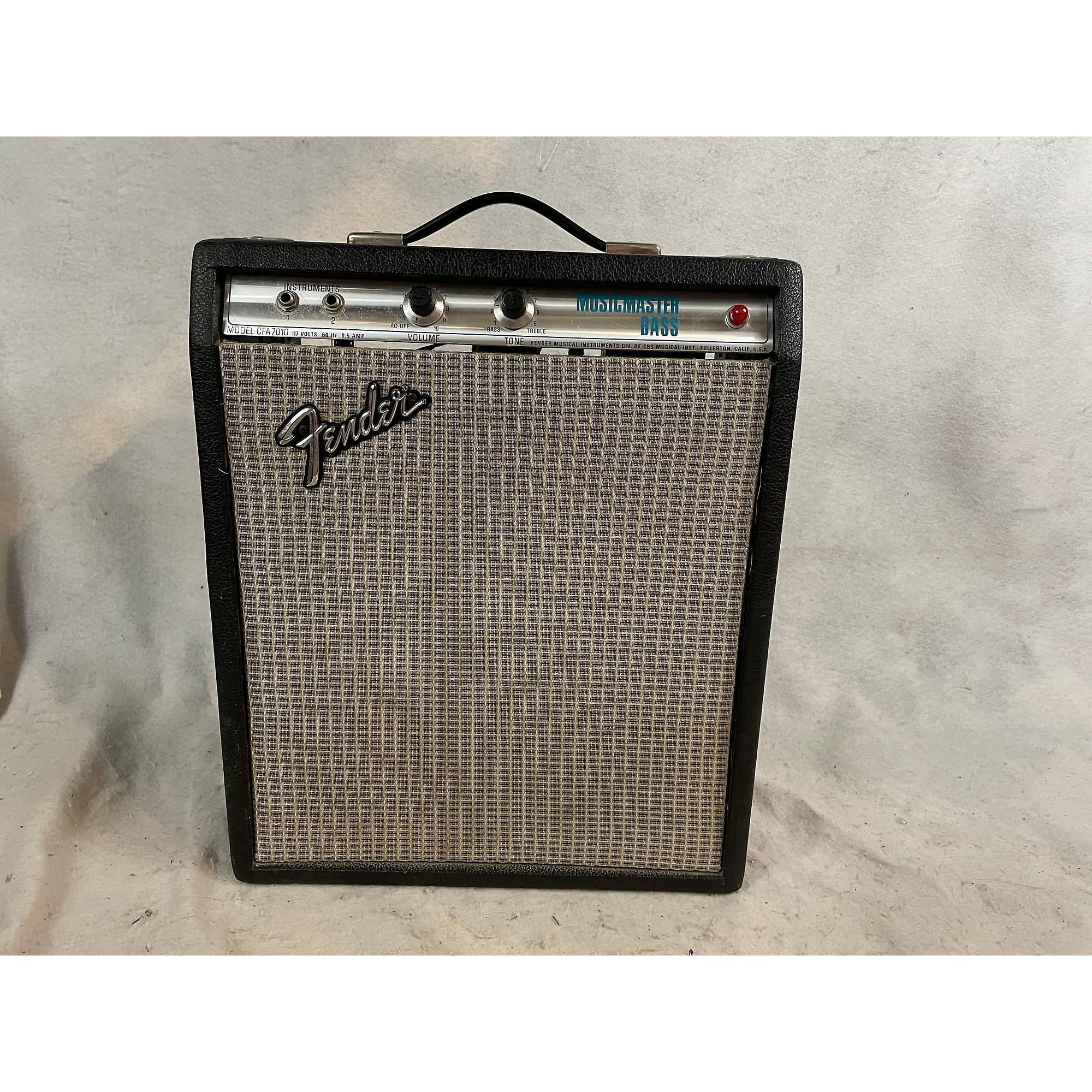 Fender musicmaster online amp