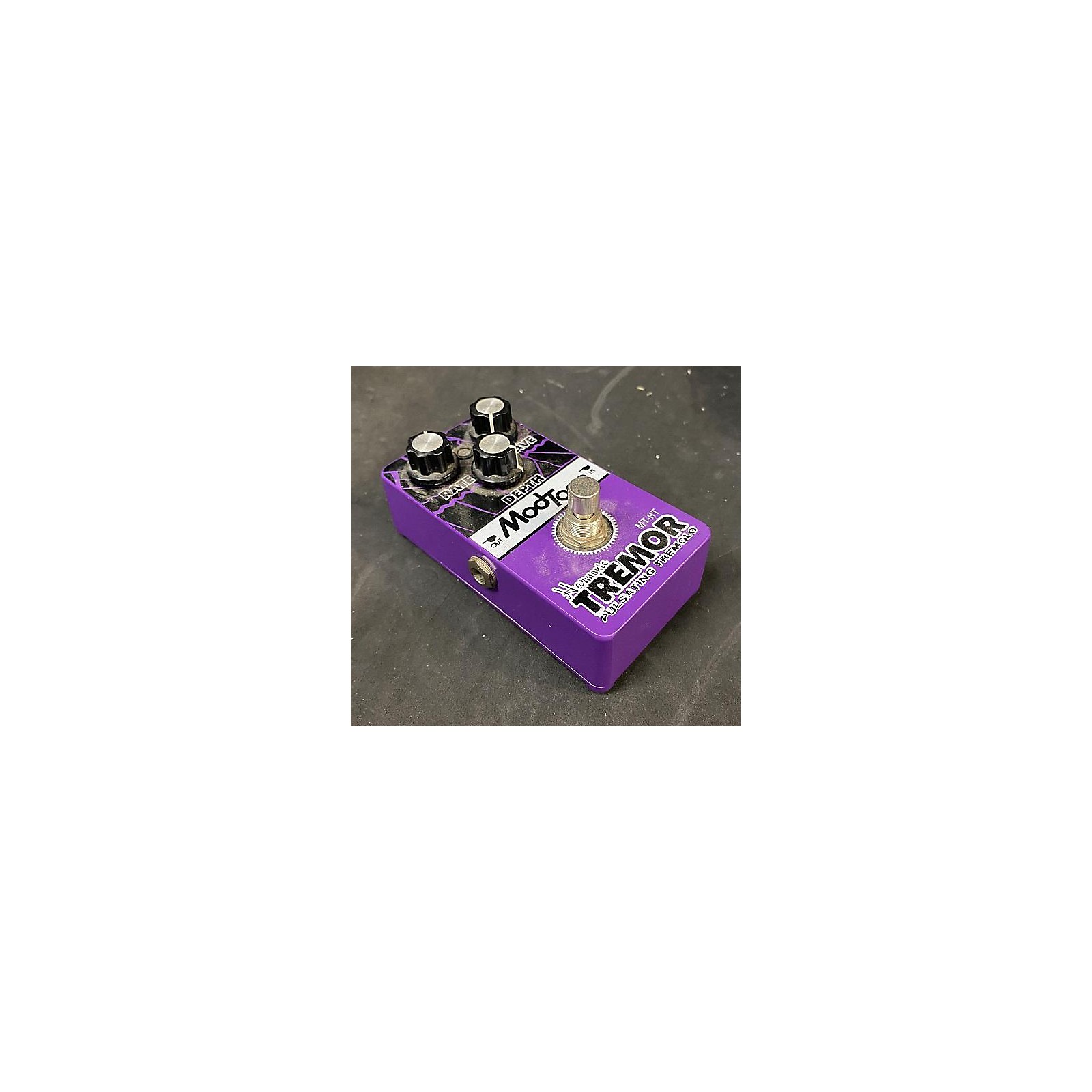 Used Modtone MTHT Harmonic Tremor Tremolo Effect Pedal | Guitar Center