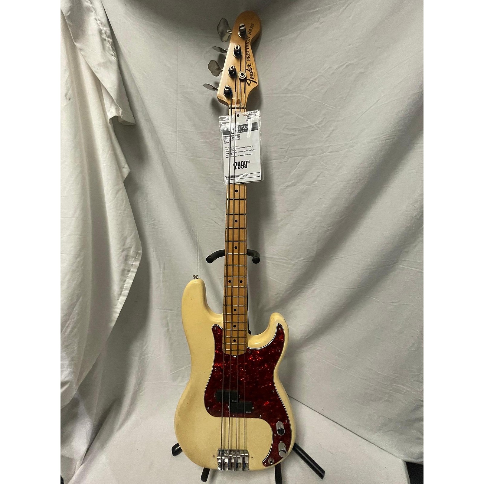 Used Fender 1974 Precision Bass 1974 Electric Bass Guitar White