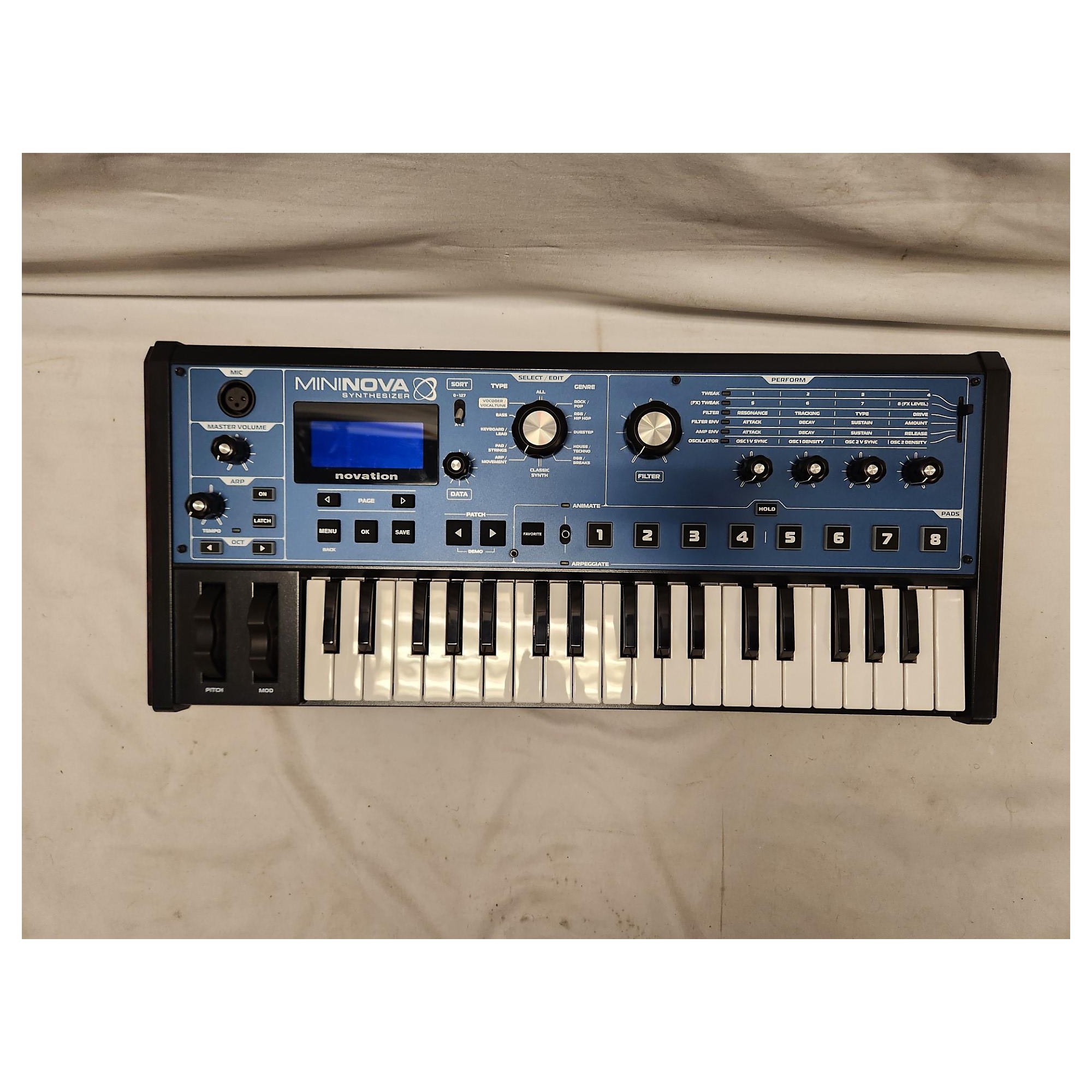 Novation MiniNova-