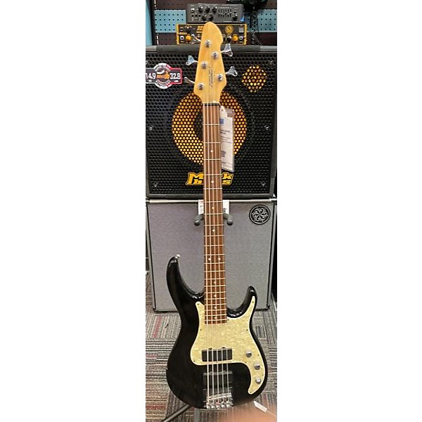 Used Peavey AXCELERATOR Electric Bass Guitar