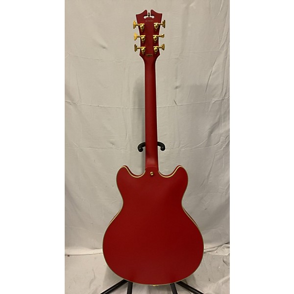 Used D'Angelico Used D'Angelico DLX DCTP Satin Red Hollow Body Electric Guitar