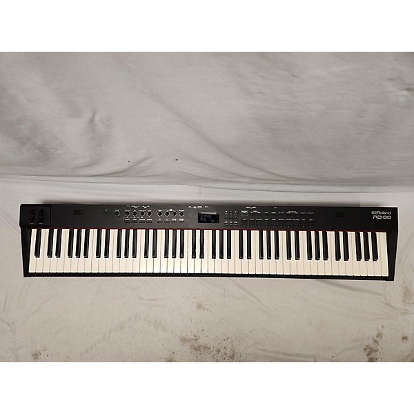 Used Roland RD88 Portable Keyboard Guitar Center