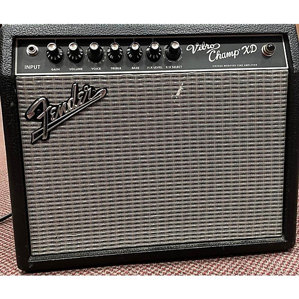 Used Fender Vibro Champ XD 5W 1X8 Guitar Combo Amp | Guitar Center