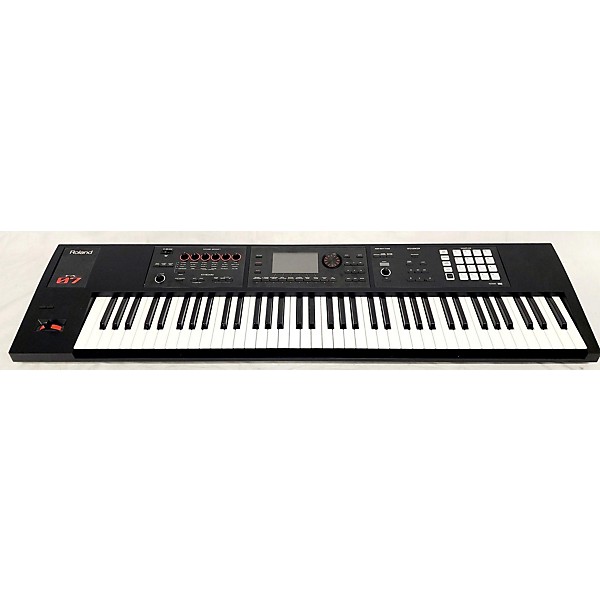 Used Roland FA07 Keyboard Workstation | Guitar Center