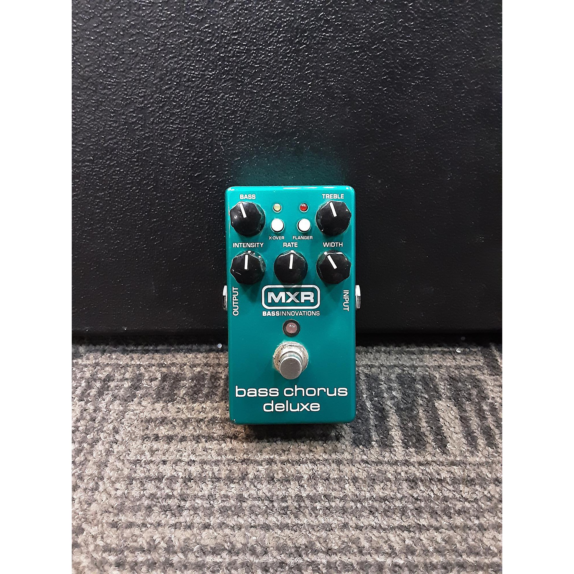 Used MXR M83 Bass Chorus Deluxe Bass Effect Pedal | Guitar Center