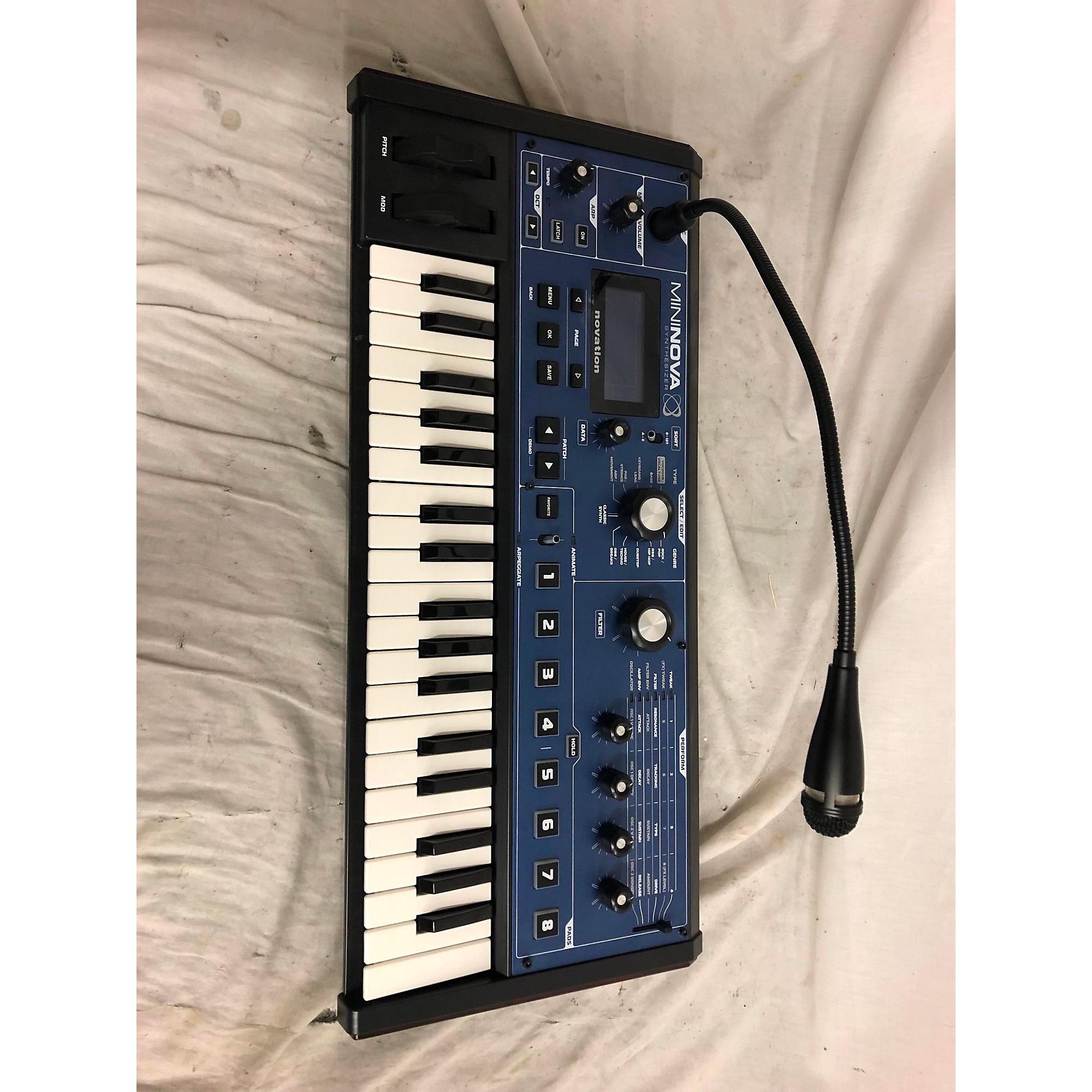 Used Novation MiniNova Mini Synthesizer | Guitar Center