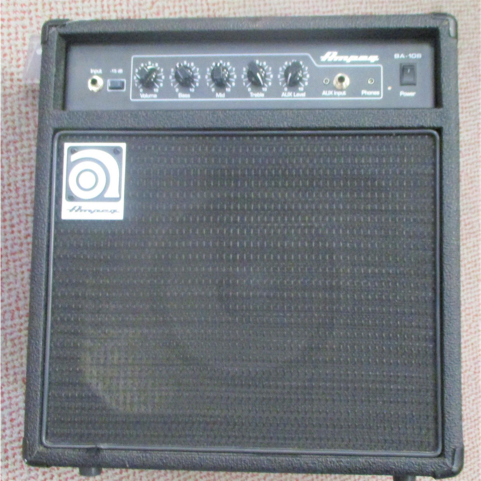 Used Ampeg BA108 25W 1X8 Bass Combo Amp | Guitar Center