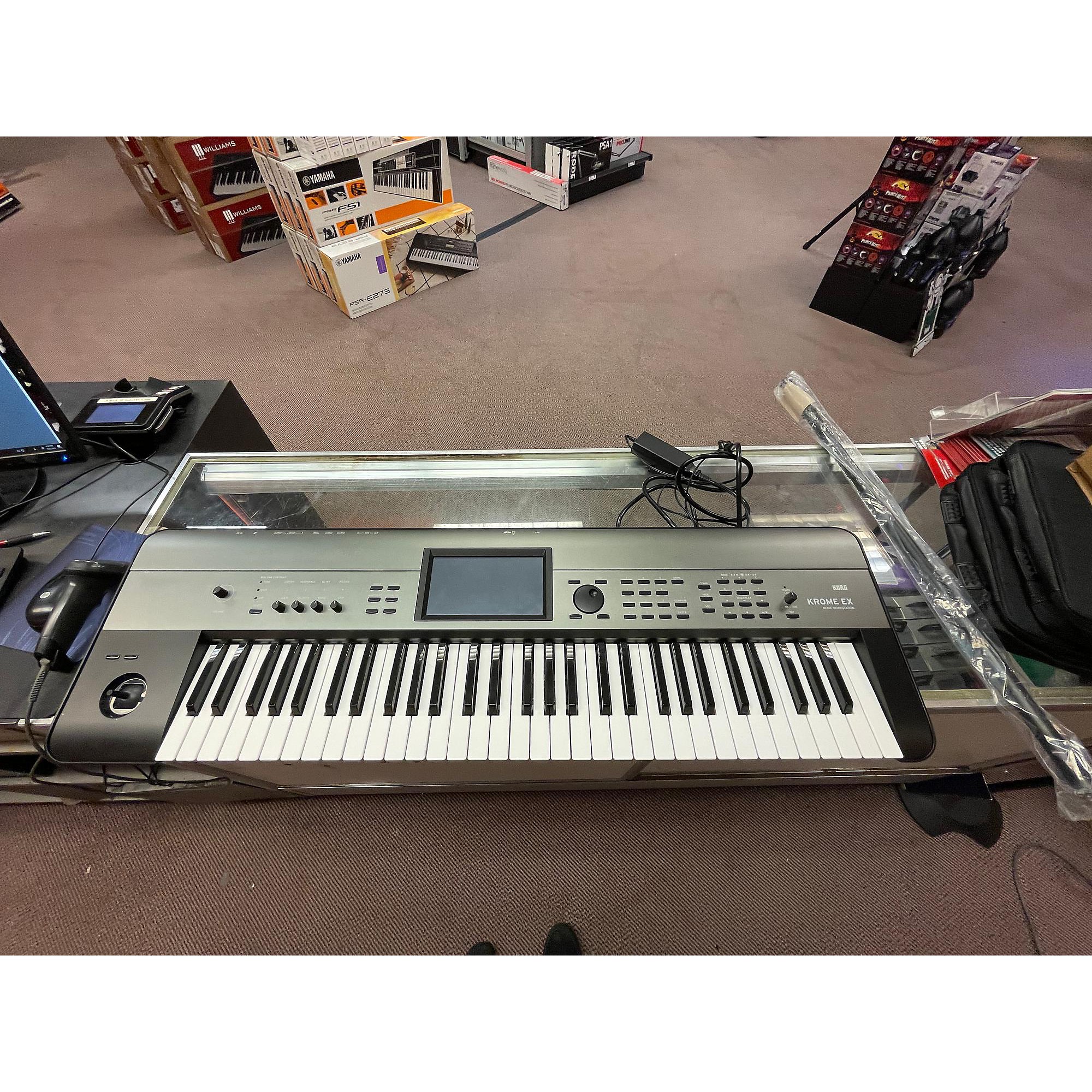 Used KORG Krome 61 Key Ex Keyboard Workstation