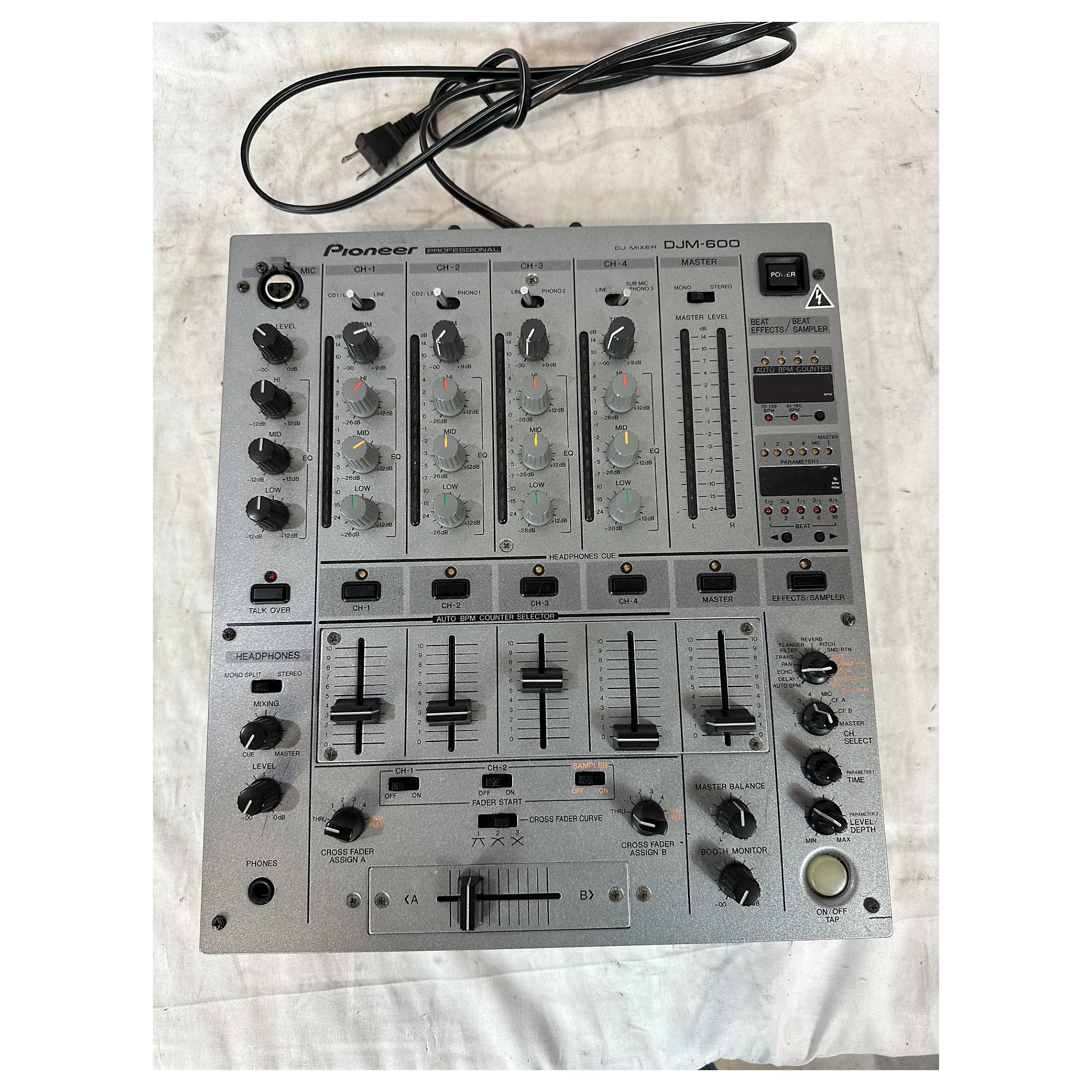 Used Pioneer DJ DJM600 DJ Mixer | Guitar Center