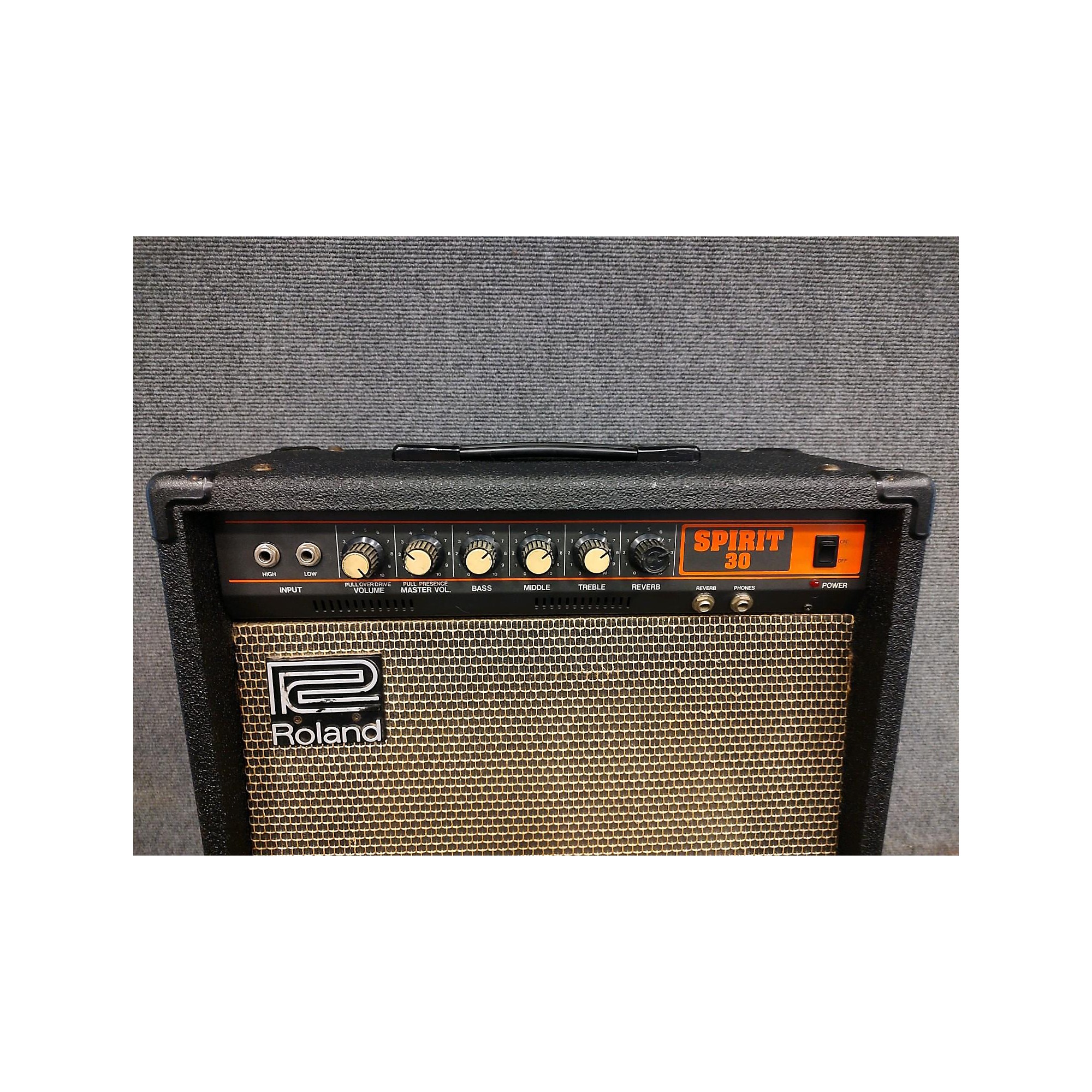 Used Roland Spirit 30 Guitar Combo Amp | Guitar Center