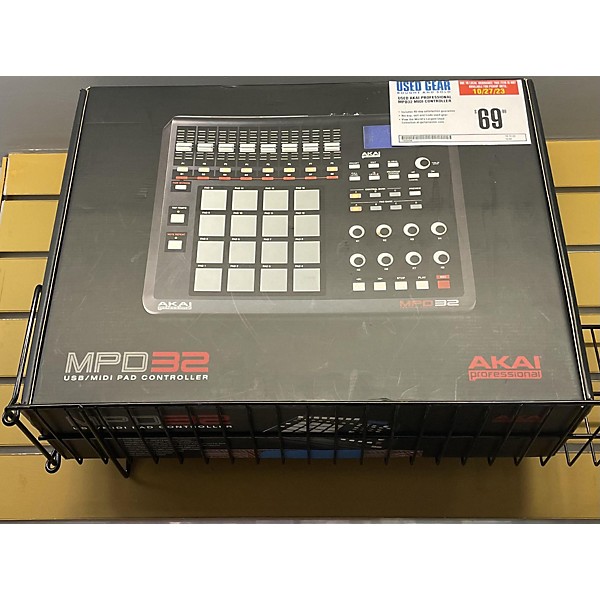 Used Akai Professional MPD32 MIDI Controller | Guitar Center