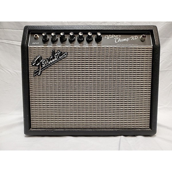 Used Fender 2008 Vibro Champ XD 5W 1X8 Guitar Combo Amp | Guitar