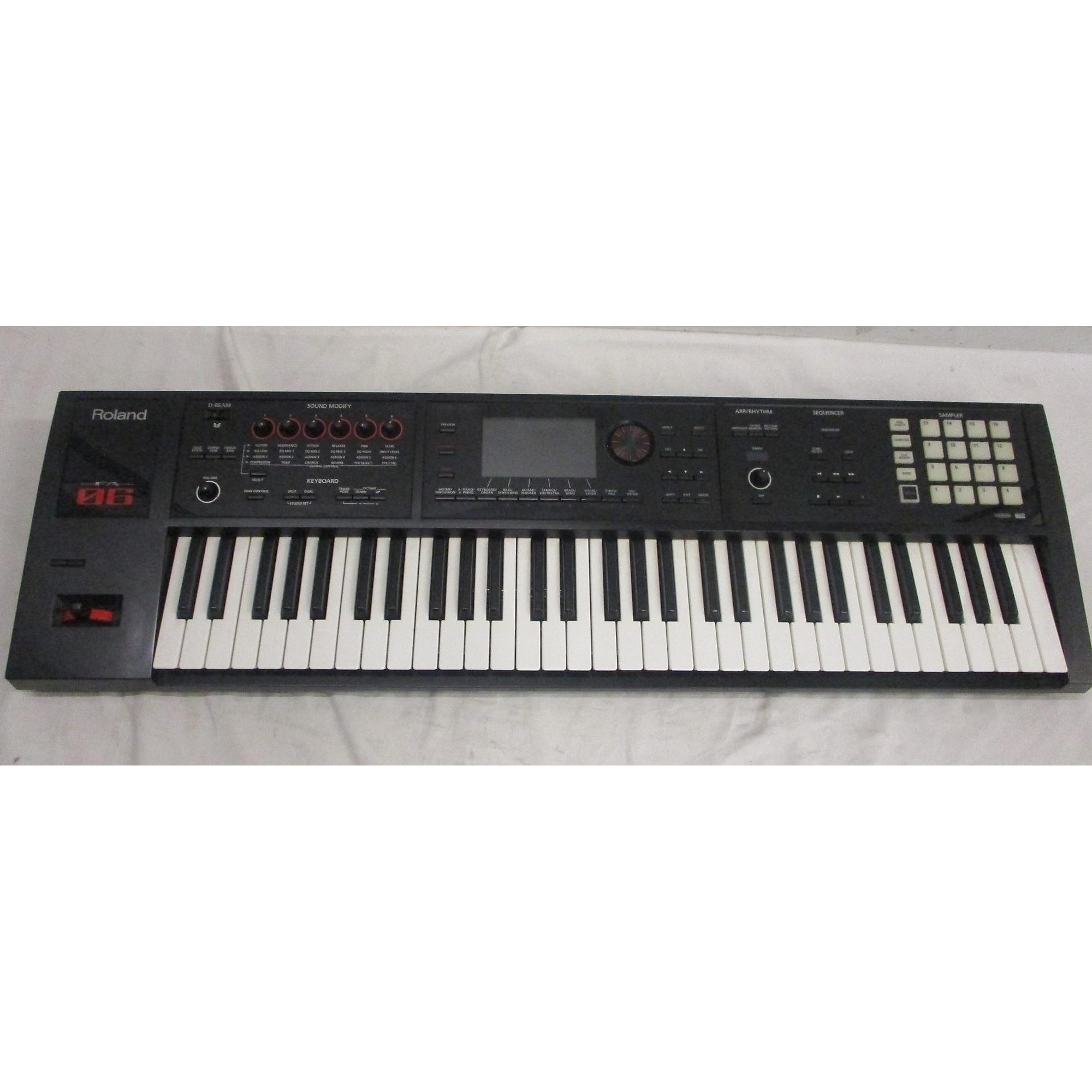 Used Roland FA06 Keyboard Workstation | Guitar Center