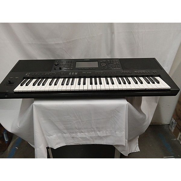 Used Yamaha PSRSX900 Arranger Keyboard Guitar Center
