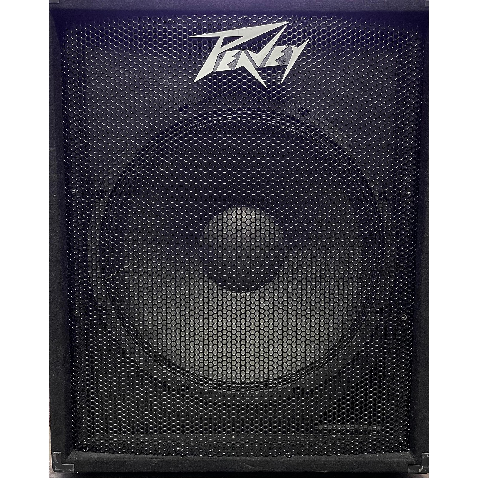 Used Peavey PV118D Powered Subwoofer Guitar Center