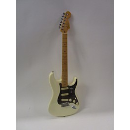 Used Fender Used Fender American Professional II Stratocaster Vintage White Solid Body Electric Guitar