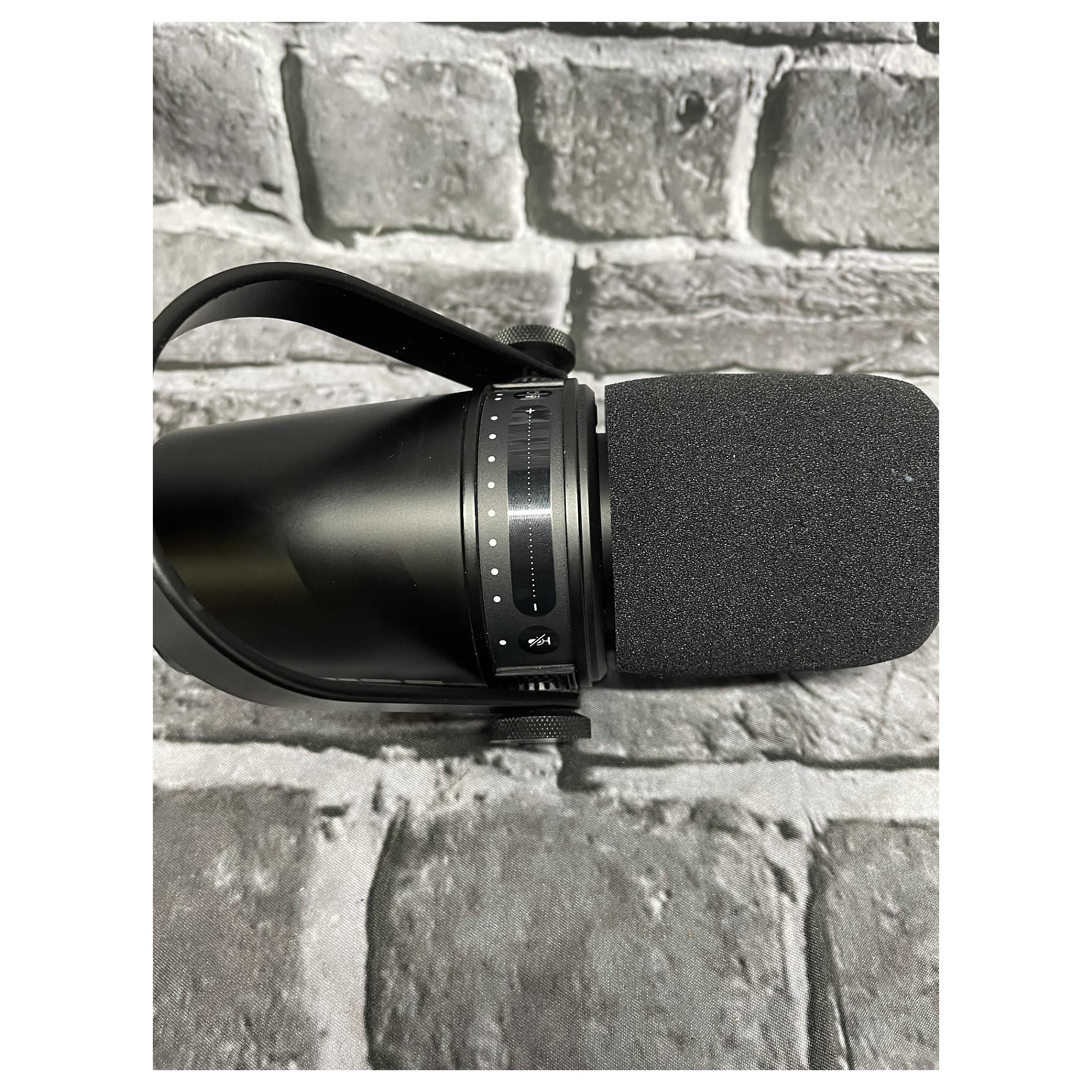 Shure MV7 USB and XLR Dynamic Microphone
