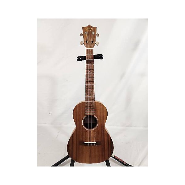 Martin deals koa ukulele