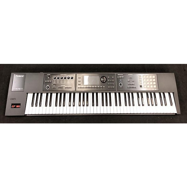 Used Roland FA07 Keyboard Workstation | Guitar Center