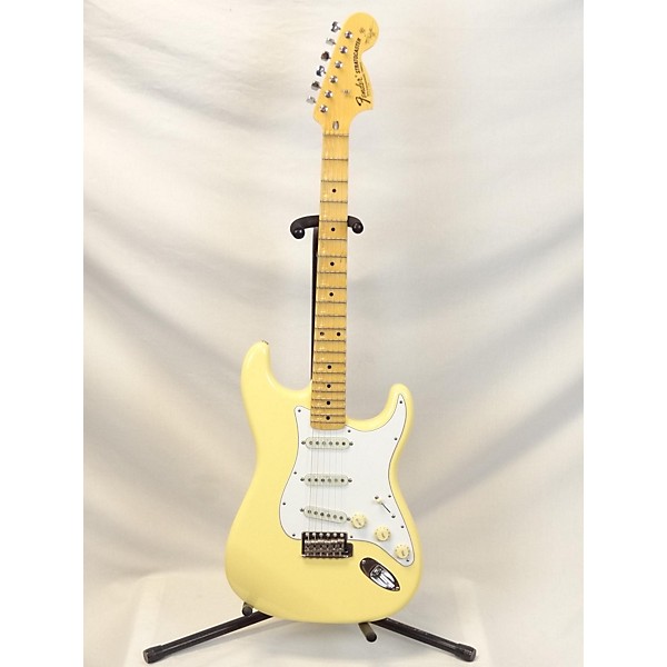 即納NEWFender STRATOCASTER WITH SYNCHRONIZED TREMOLO Contour Body フェンダー ジャパン ストラトキャスター エレキギター ケース付き フェンダー