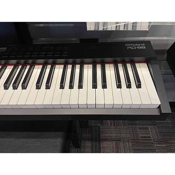 Used Roland RD88 Stage Piano