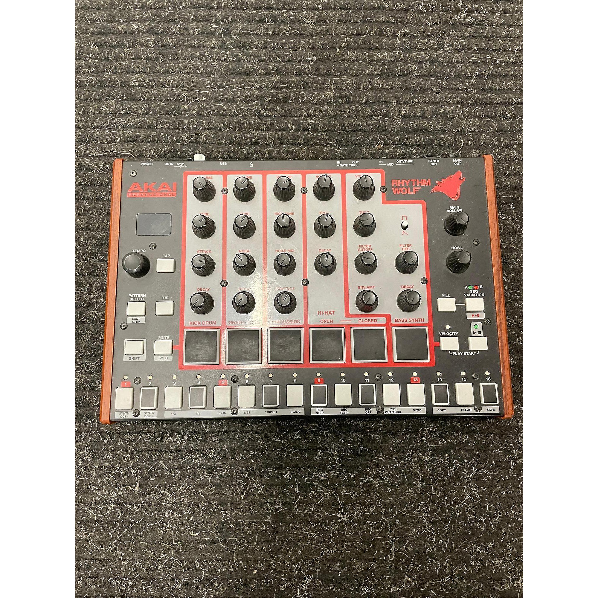 Used Akai Professional Rhythm Wolf Drum Machine | Guitar Center