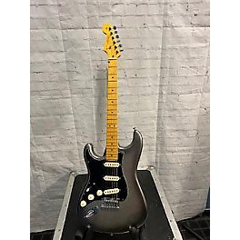 Used Fender Used Fender American Professional II Stratocaster Silverburst Solid Body Electric Guitar