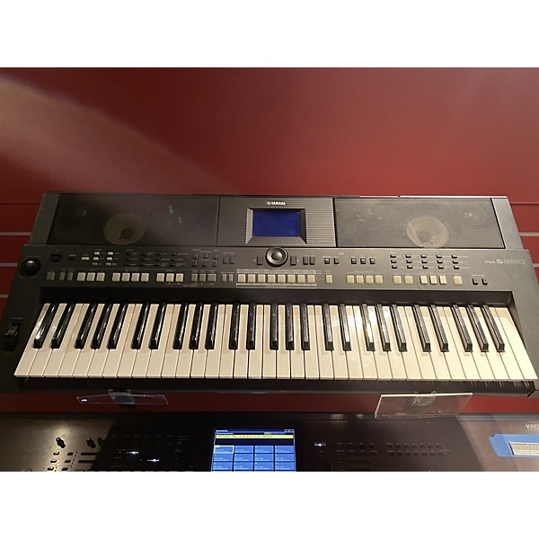 Used Yamaha PSRS650 61 Key Arranger Keyboard