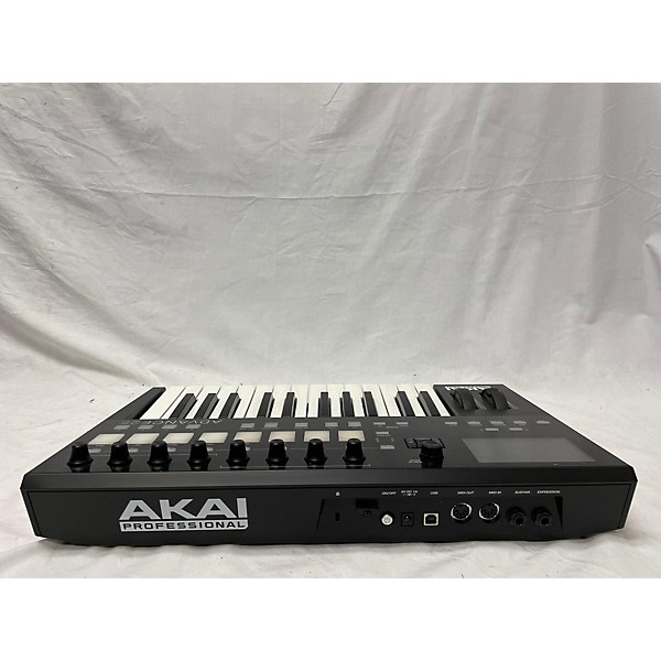 Used Akai Professional 2015 Advance 25 MIDI Controller
