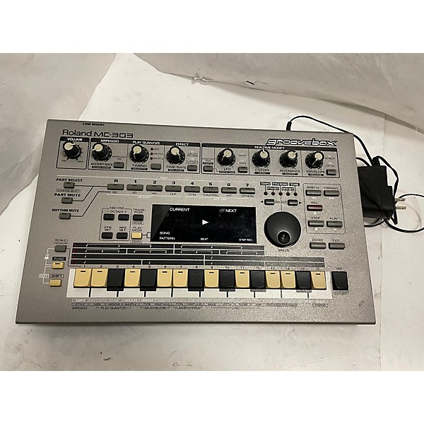 Used Roland Mc-303 Drum Machine | Guitar Center