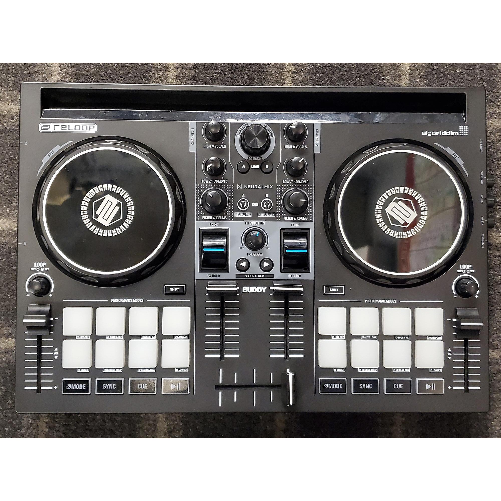 Reloop Buddy DJ Controller + DSM-3 BT Monitor Speakers