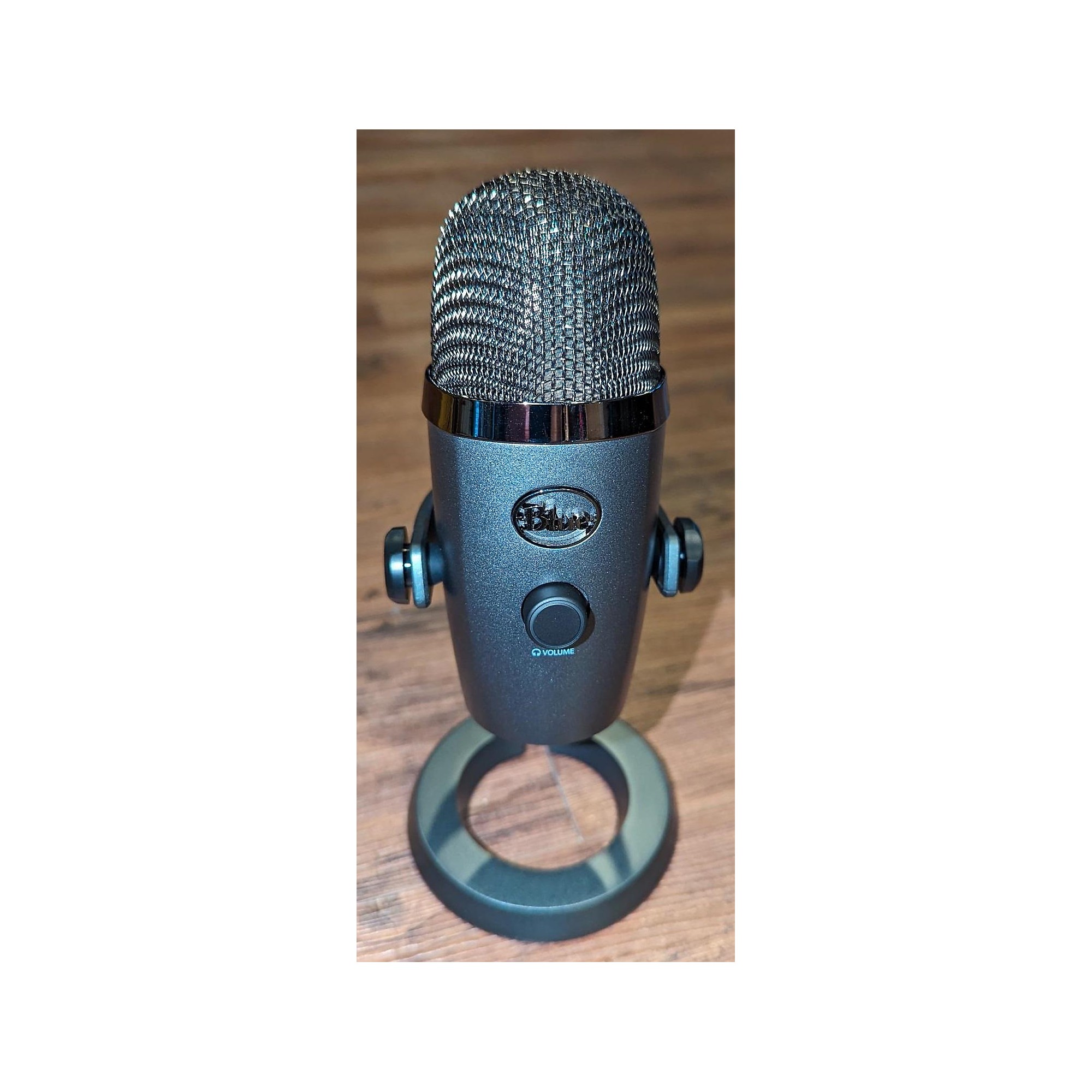 Buy Used Blue Microphones Yeti Nano USB Dynamic Microphone
