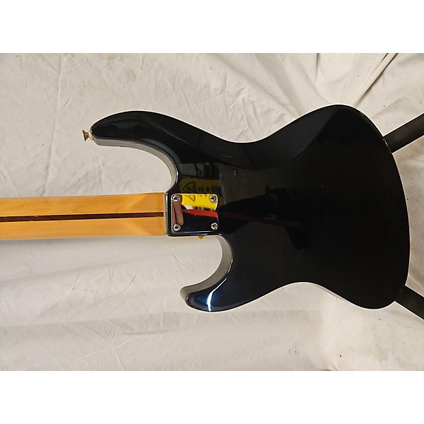 Vintage Fender 1990s JP-90 Electric Bass Guitar