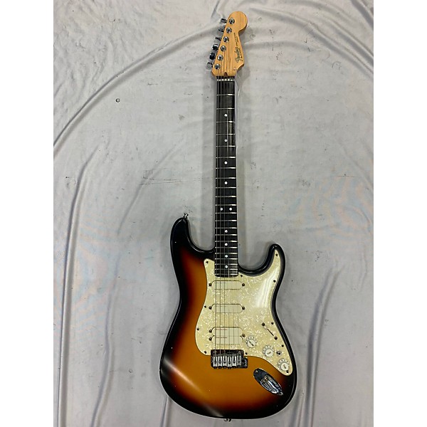 Vintage Fender Vintage 1994 Fender American Ultra Stratocaster 2 Color Sunburst Solid Body Electric Guitar